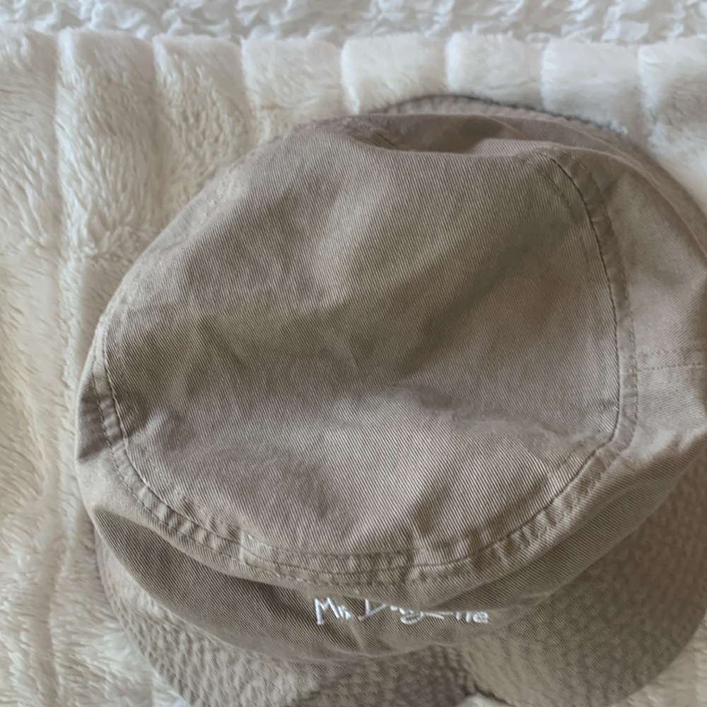 Bucket hat - Picture 3 of 8